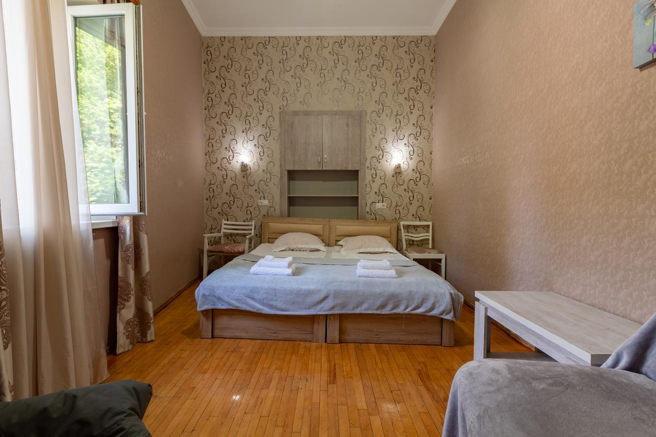 Guest House Keria Tbilisi Exteriör bild